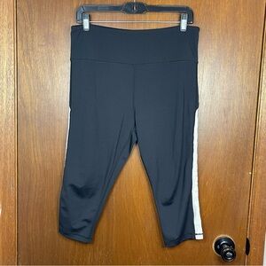 ZYIA Active Woman’s Capri Cropped Sportswear Leggings Size 14-16